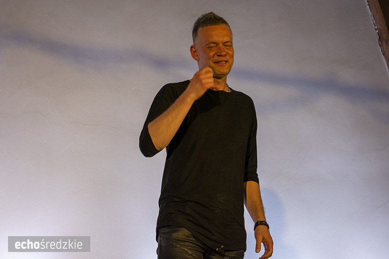 Krzysztof Antkowiak wystąpił w Kulturalnej Stodole w Lutyni