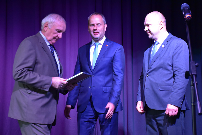 Występy w sali widowiskowej GOKiS w Malczycach