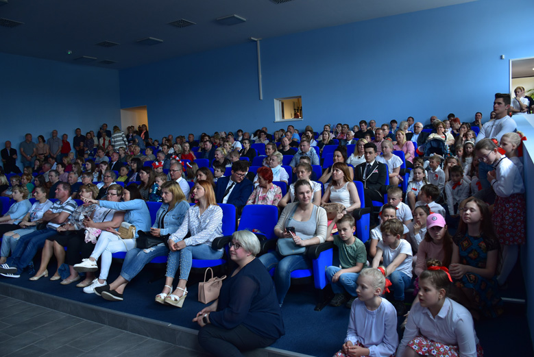 Występy w sali widowiskowej GOKiS w Malczycach