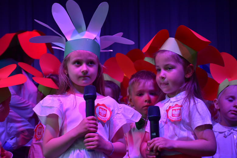 Występy w sali widowiskowej GOKiS w Malczycach