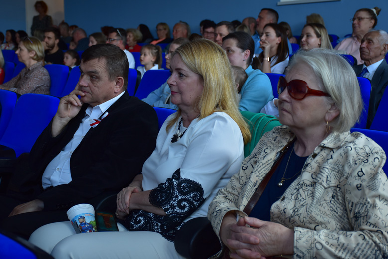 Występy w sali widowiskowej GOKiS w Malczycach