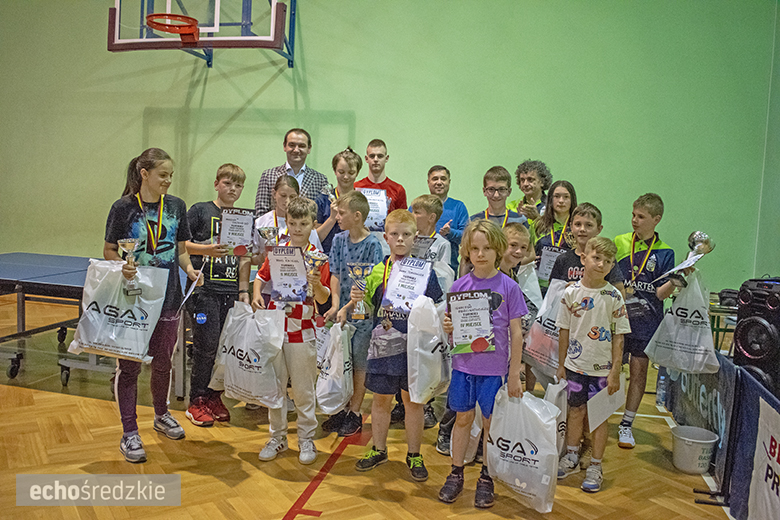 Turniej tenisa stołowego zwieńczony piknikiem w Wojczycach