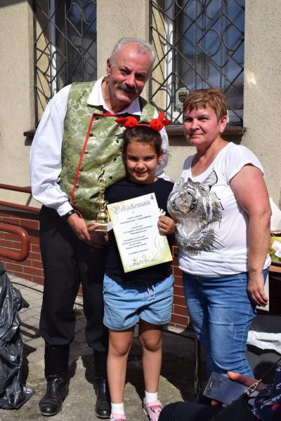 Przegląd Zespołów Ludowych "Kostomłocka nuta"