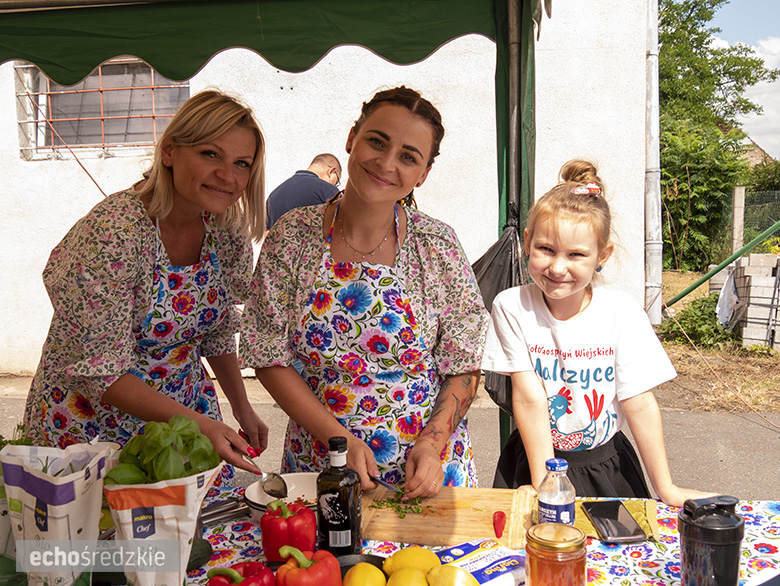 KGW Malczyce z najlepszą rybą z grilla.