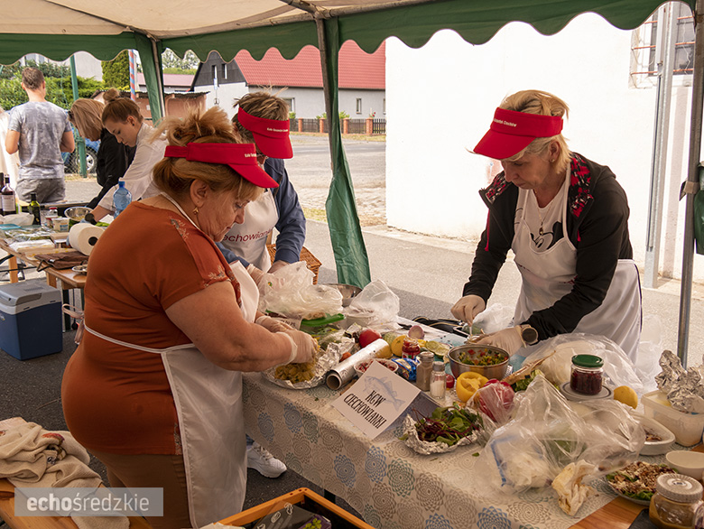 KGW Malczyce z najlepszą rybą z grilla.