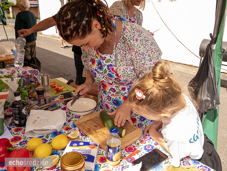 KGW Malczyce z najlepszą rybą z grilla.
