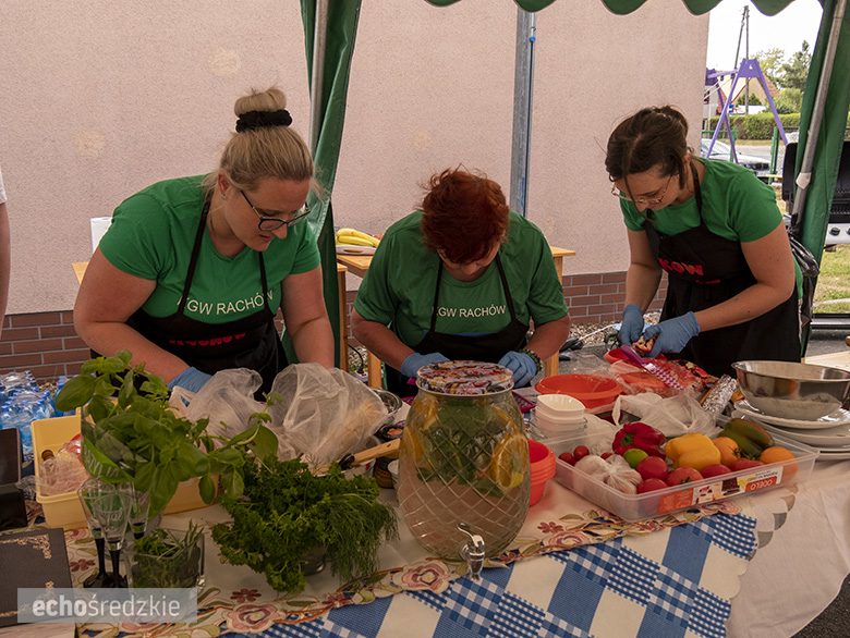 KGW Malczyce z najlepszą rybą z grilla.