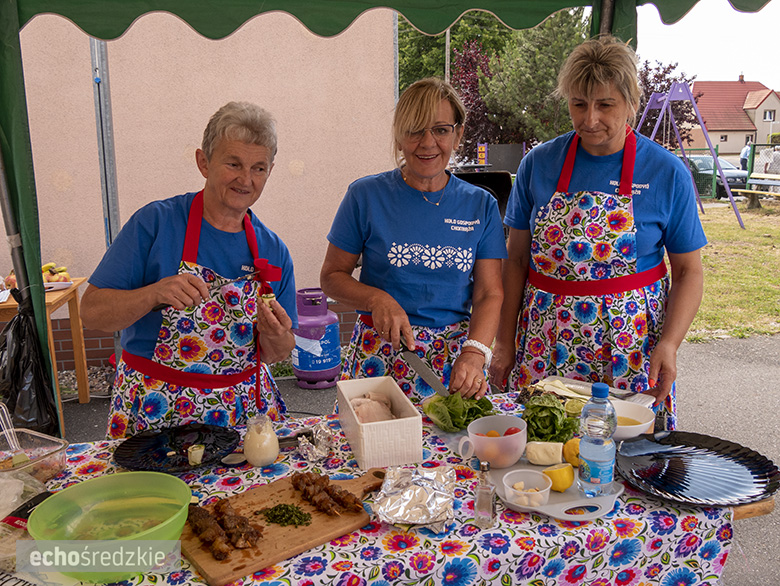 KGW Malczyce z najlepszą rybą z grilla.
