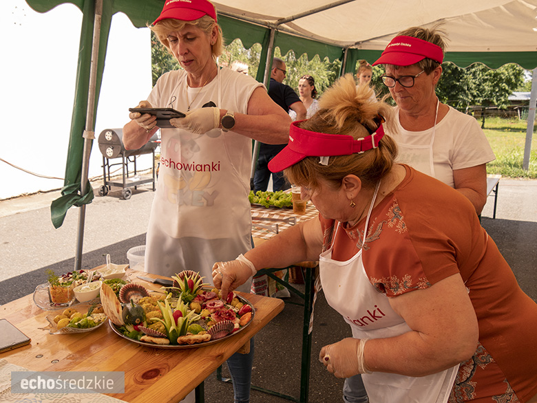 KGW Malczyce z najlepszą rybą z grilla.