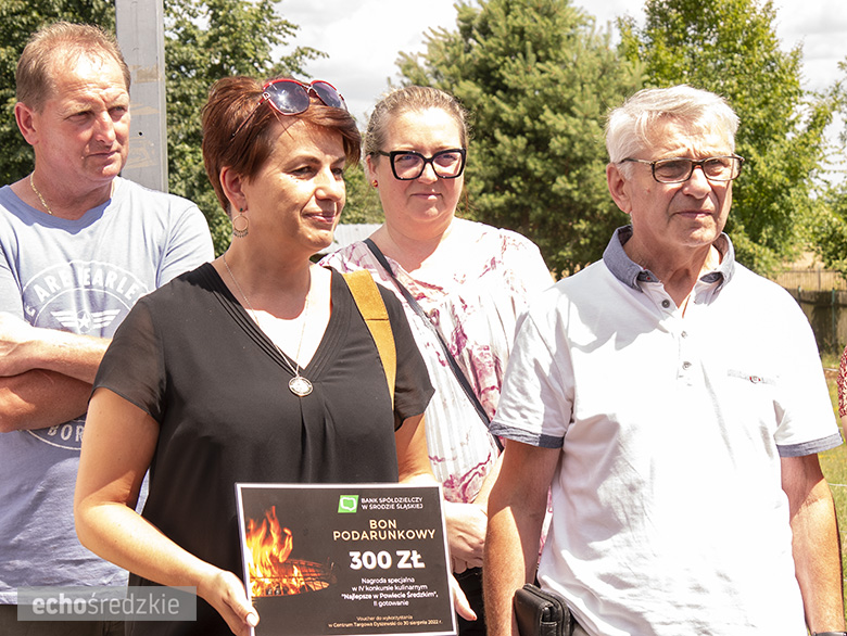 KGW Malczyce z najlepszą rybą z grilla.