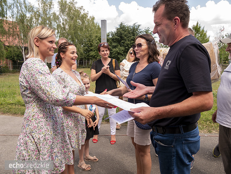 KGW Malczyce z najlepszą rybą z grilla.