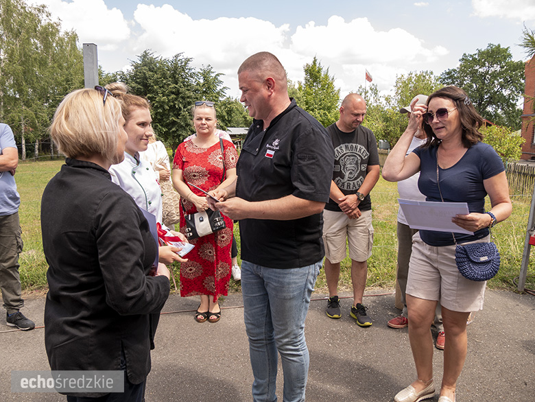 KGW Malczyce z najlepszą rybą z grilla.