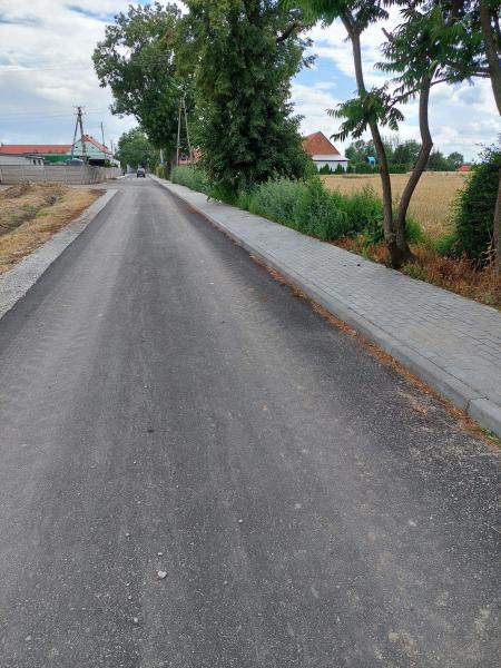 Trzy drogi na terenie gminy Udanin oddane do użytku