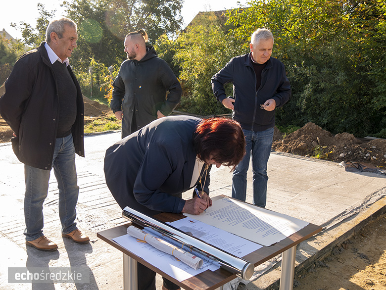 Wmurowano kamień węgielny w budynek remizy strażackiej w Bogdanowie