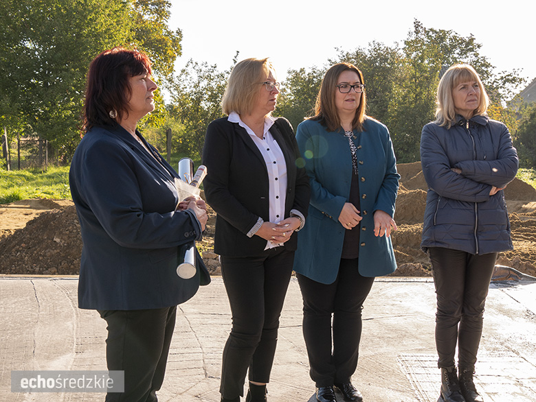 Wmurowano kamień węgielny w budynek remizy strażackiej w Bogdanowie