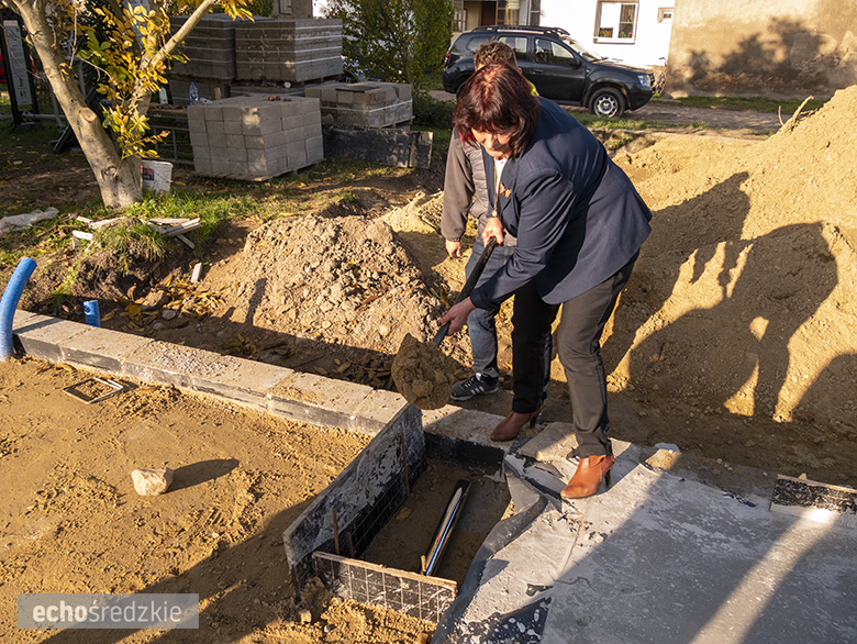 Wmurowano kamień węgielny w budynek remizy strażackiej w Bogdanowie
