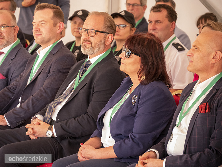 Zwieńczenie budowy farmy wiatrowej w Kostomłotach