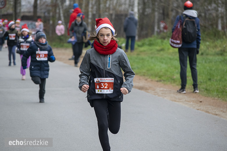 Mikołajkowy bieg w Wilkszynie