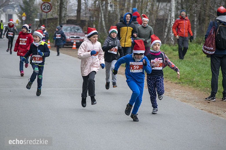 Mikołajkowy bieg w Wilkszynie