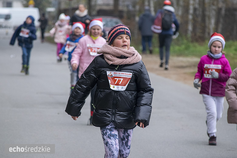 Mikołajkowy bieg w Wilkszynie