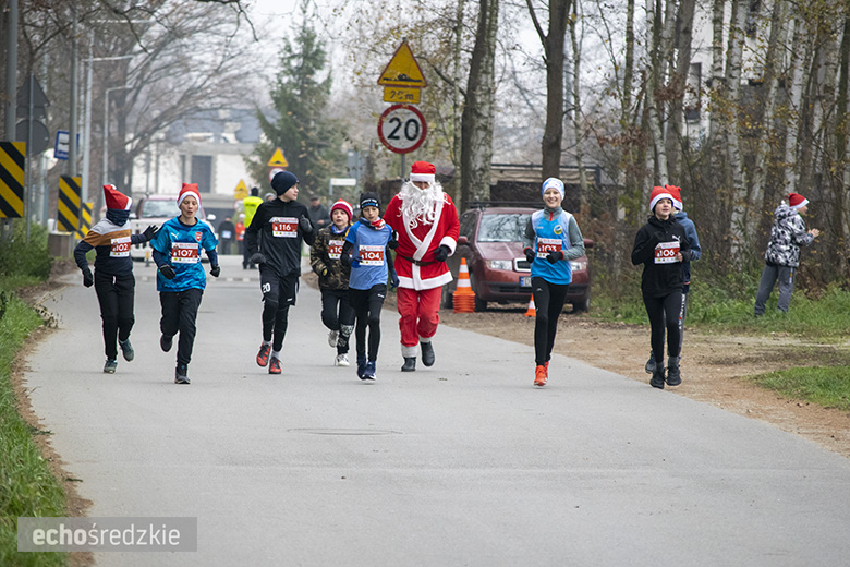 Mikołajkowy bieg w Wilkszynie