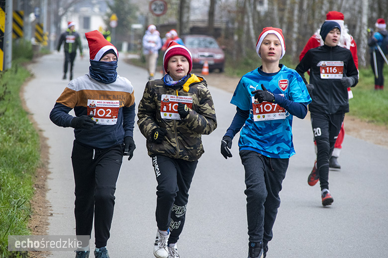 Mikołajkowy bieg w Wilkszynie