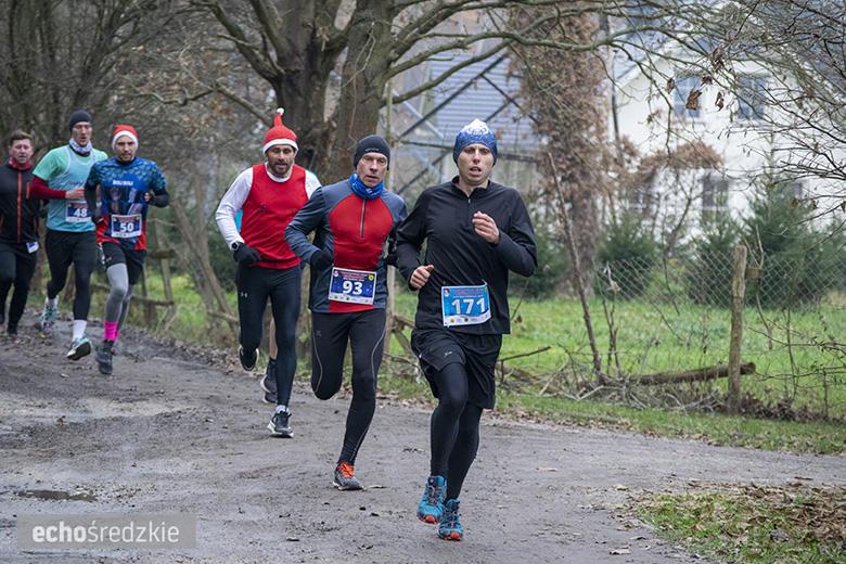 Mikołajkowy bieg w Wilkszynie