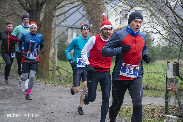Mikołajkowy bieg w Wilkszynie