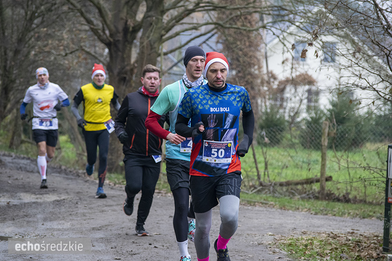 Mikołajkowy bieg w Wilkszynie