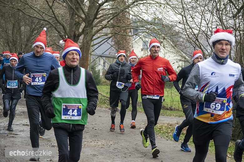 Mikołajkowy bieg w Wilkszynie
