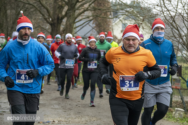 Mikołajkowy bieg w Wilkszynie