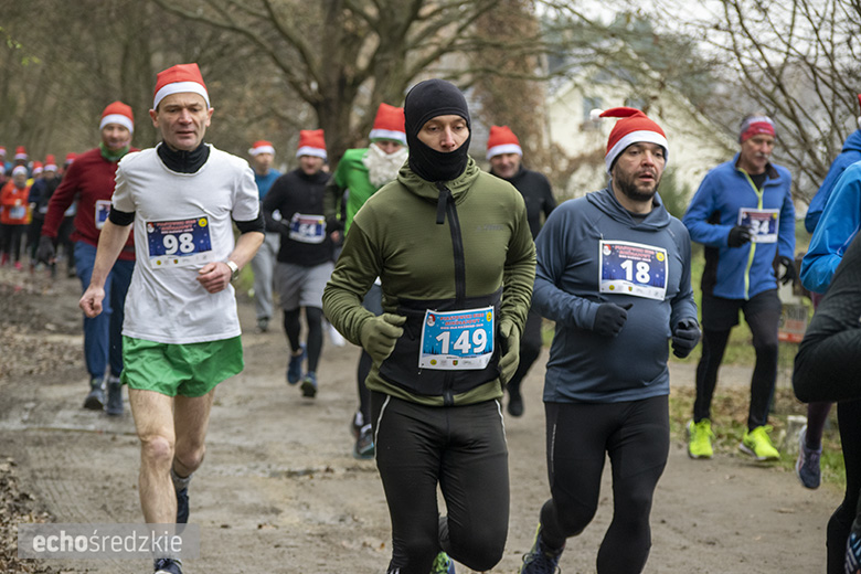 Mikołajkowy bieg w Wilkszynie