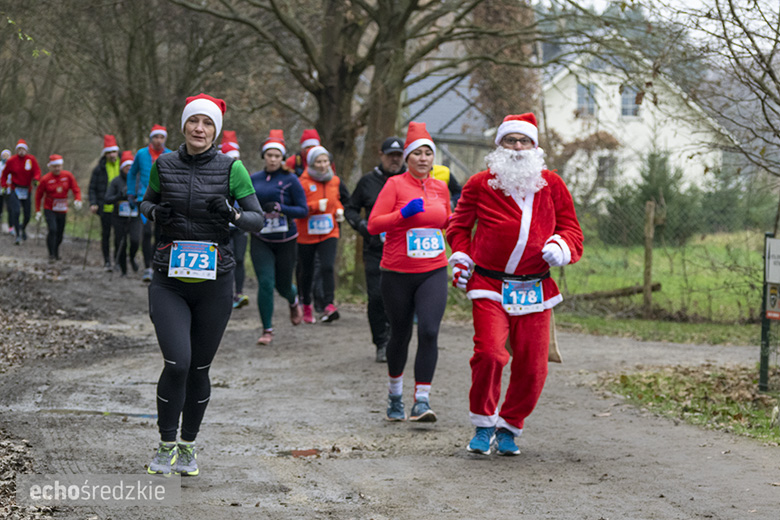 Mikołajkowy bieg w Wilkszynie