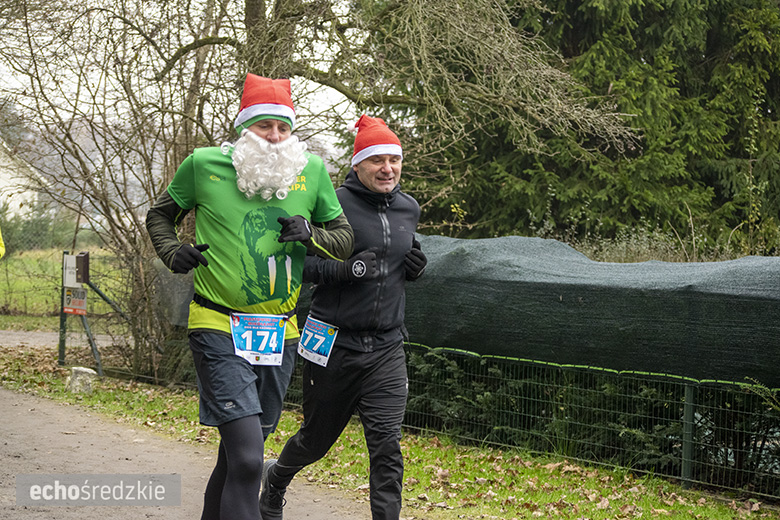 Mikołajkowy bieg w Wilkszynie