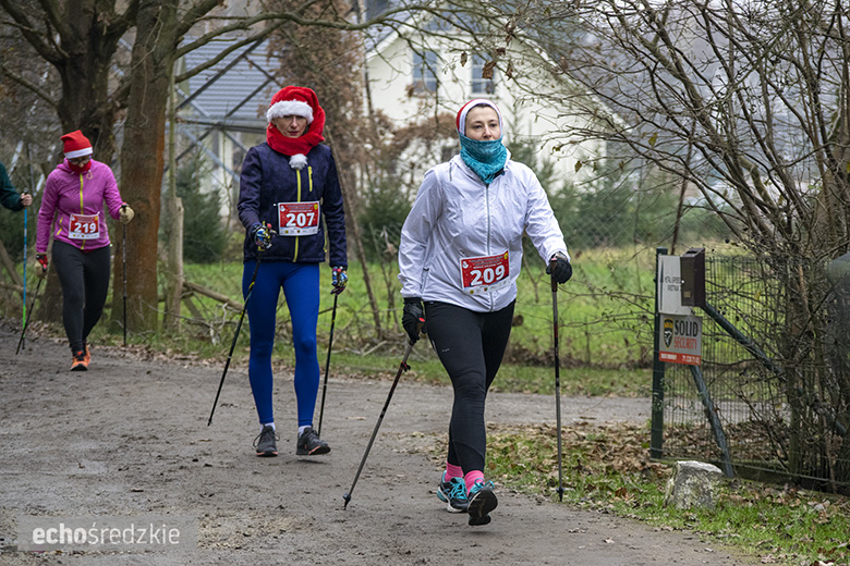 Mikołajkowy bieg w Wilkszynie