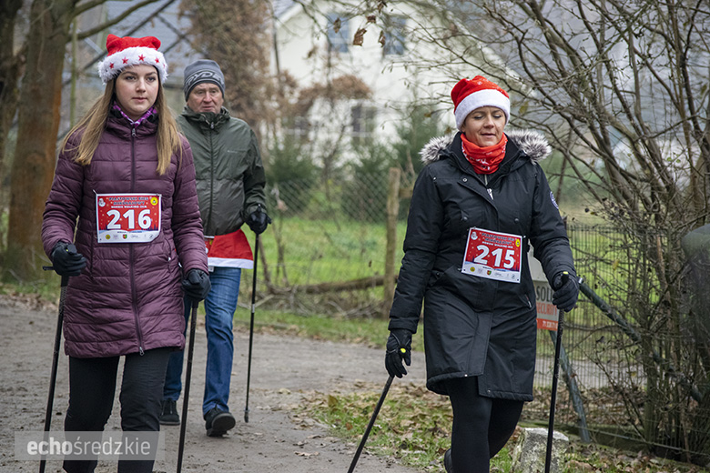Mikołajkowy bieg w Wilkszynie