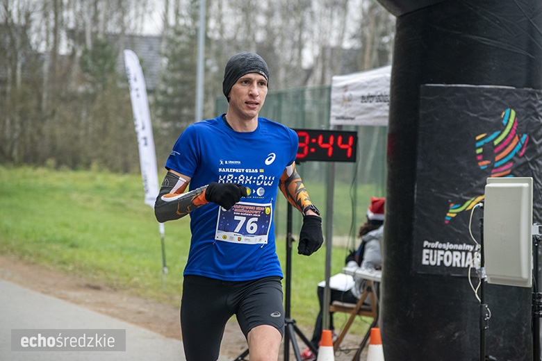 Mikołajkowy bieg w Wilkszynie