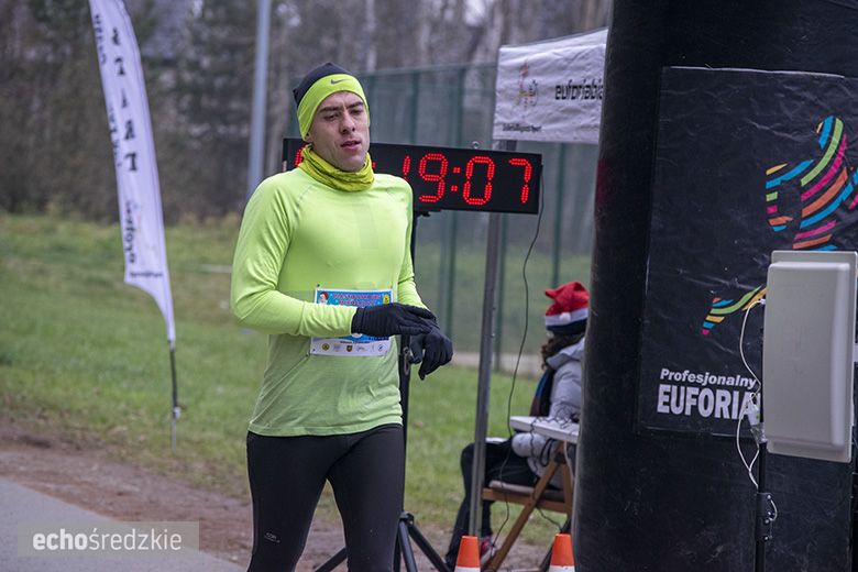 Mikołajkowy bieg w Wilkszynie