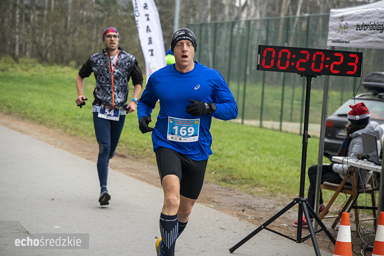 Mikołajkowy bieg w Wilkszynie