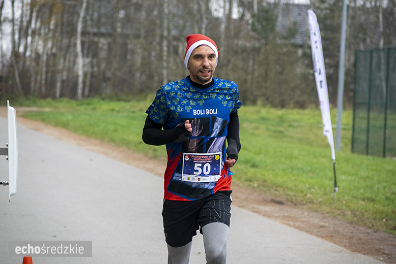 Mikołajkowy bieg w Wilkszynie