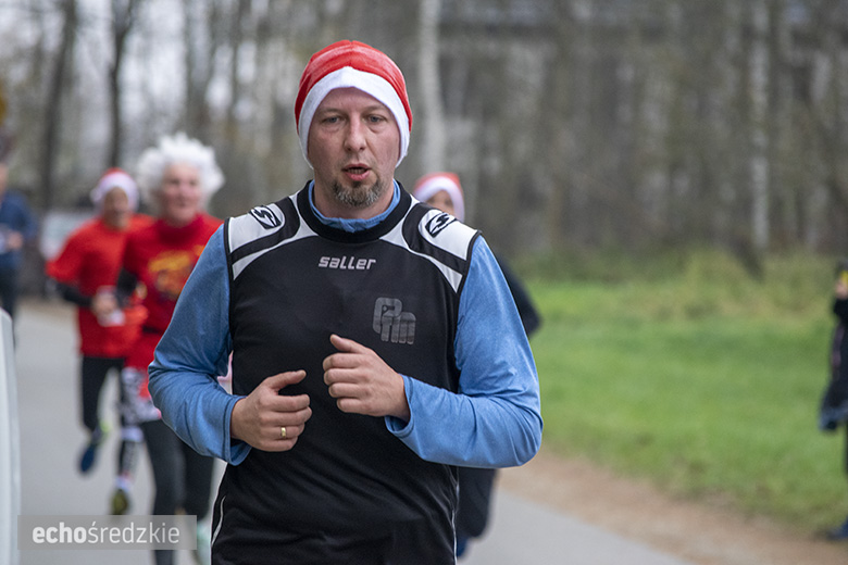 Mikołajkowy bieg w Wilkszynie