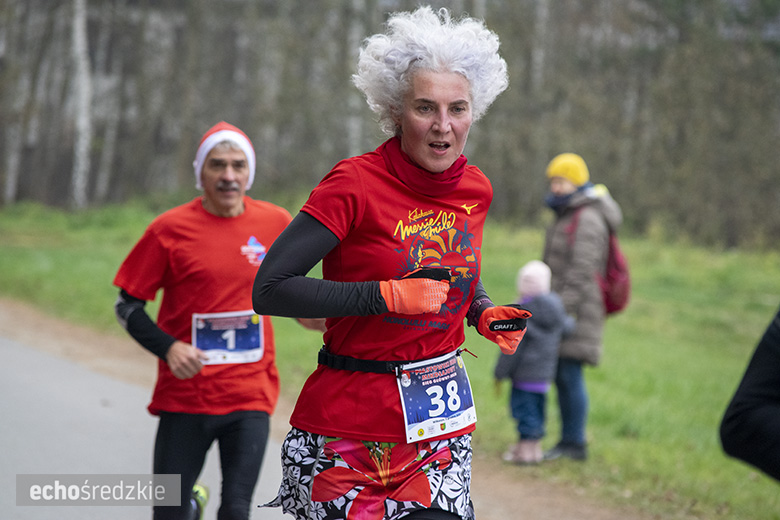 Mikołajkowy bieg w Wilkszynie