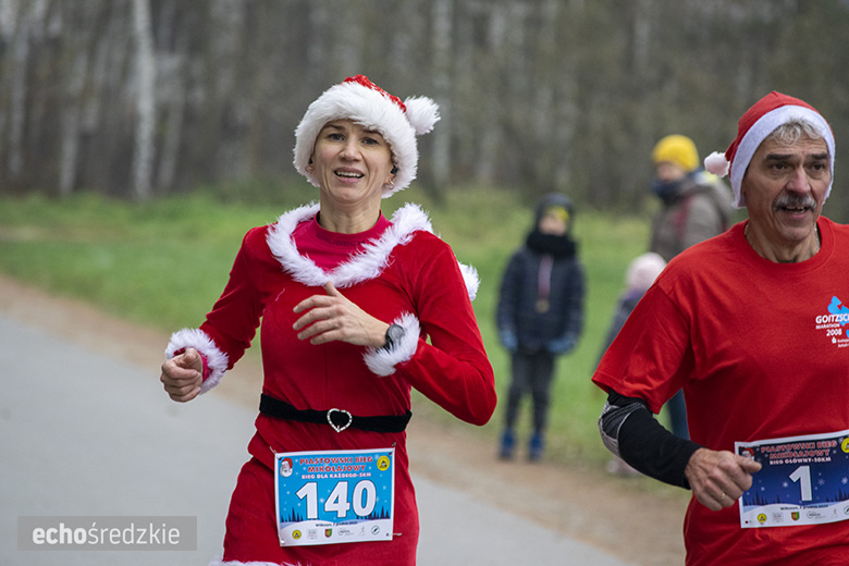 Mikołajkowy bieg w Wilkszynie