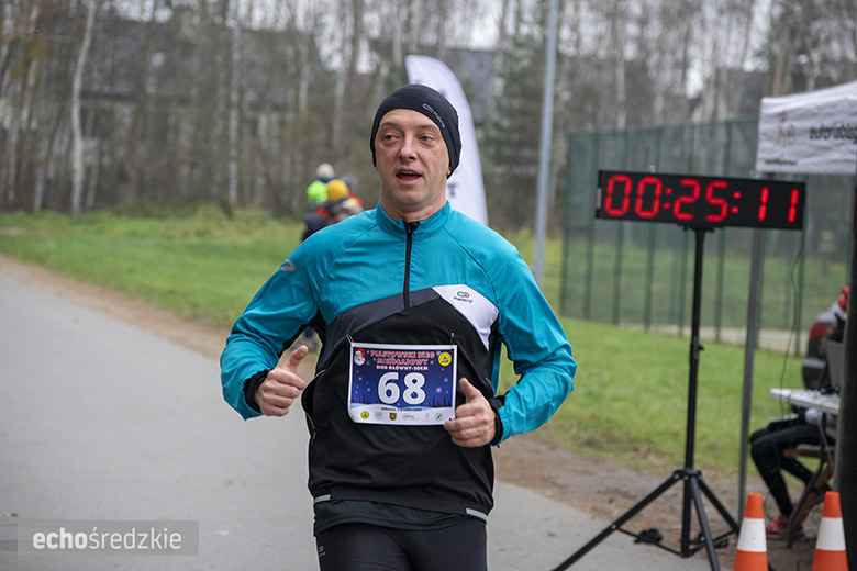 Mikołajkowy bieg w Wilkszynie