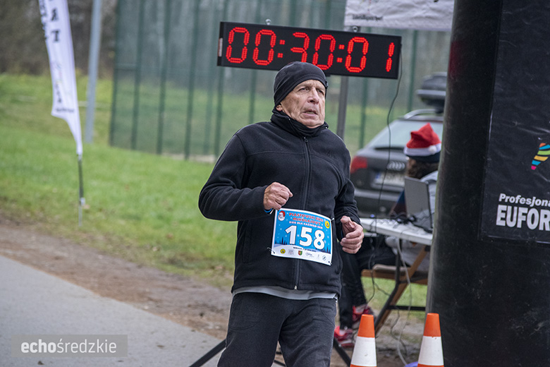 Mikołajkowy bieg w Wilkszynie