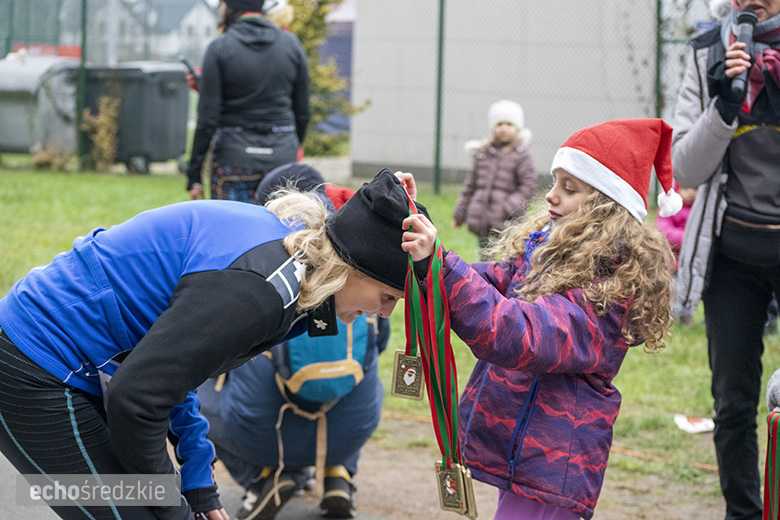 Mikołajkowy bieg w Wilkszynie