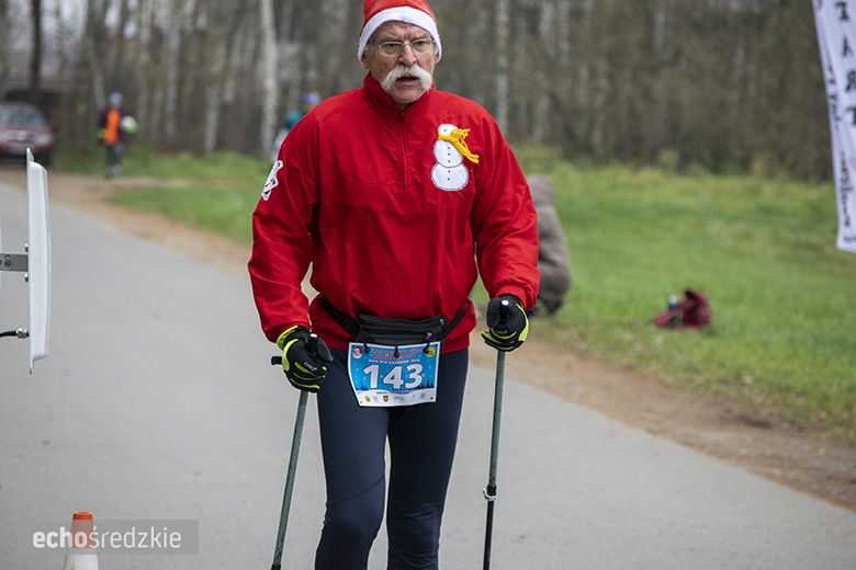 Mikołajkowy bieg w Wilkszynie