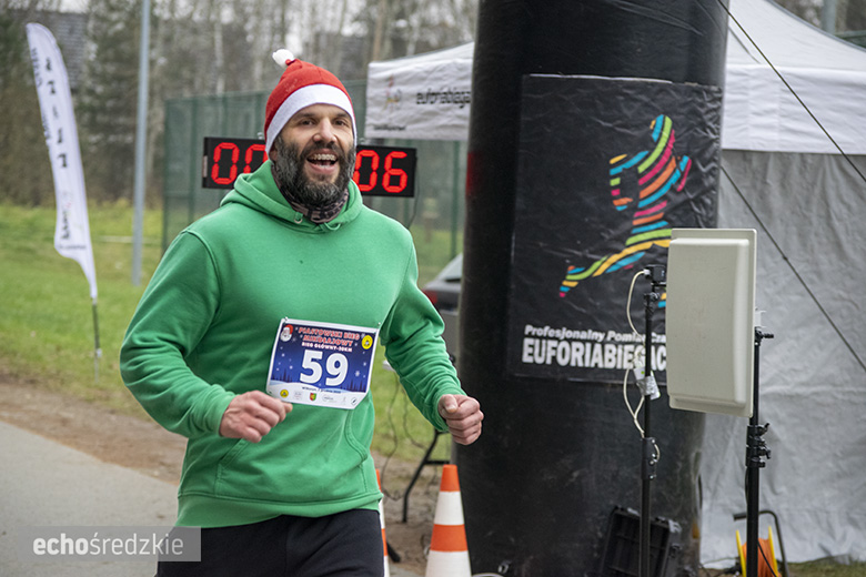 Mikołajkowy bieg w Wilkszynie