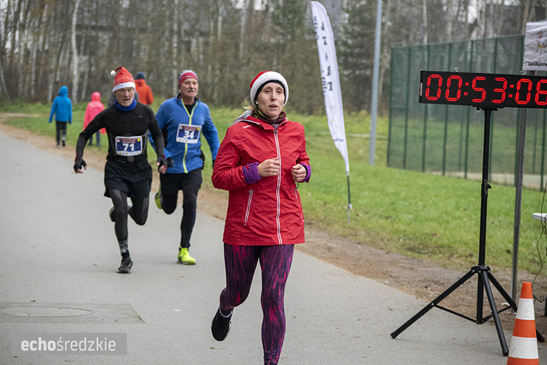 Mikołajkowy bieg w Wilkszynie