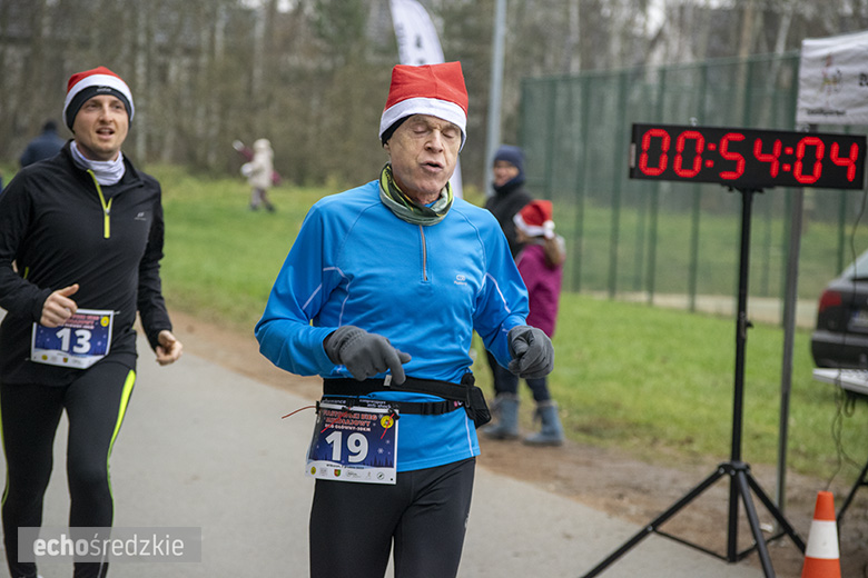 Mikołajkowy bieg w Wilkszynie